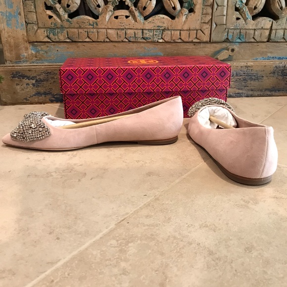 Tory Burch Esme Flat Pink Seashell Suede Crystal Bejeweled Shoes Size 7 NIB - Picture 3 of 5